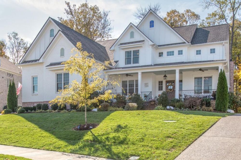 The Ultimate Guide to Spotless Windows: Residential Window Cleaning Services in Franklin Tennessee (2025 Edition)